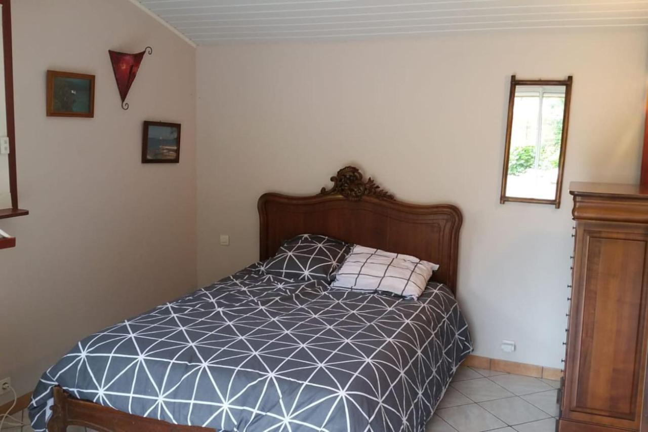Le Petit Cottage Entre Village Et Mer Trelevern Экстерьер фото