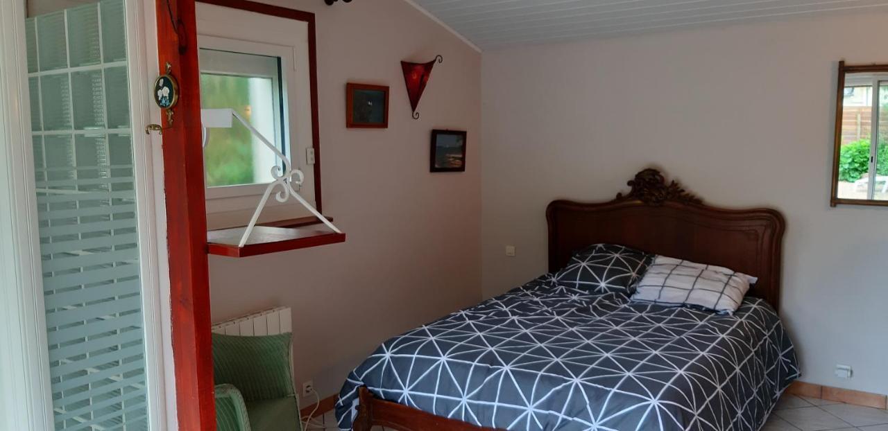 Le Petit Cottage Entre Village Et Mer Trelevern Экстерьер фото