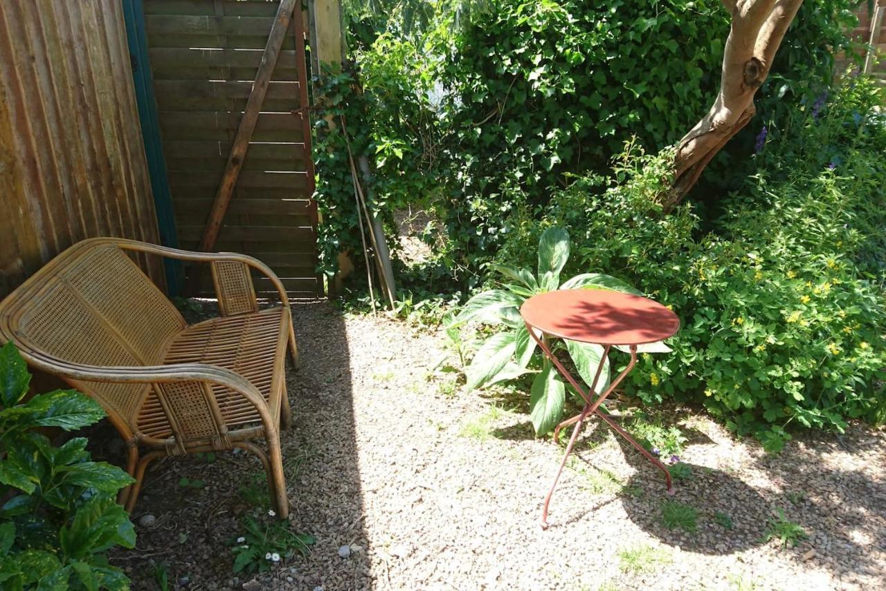 Le Petit Cottage Entre Village Et Mer Trelevern Экстерьер фото